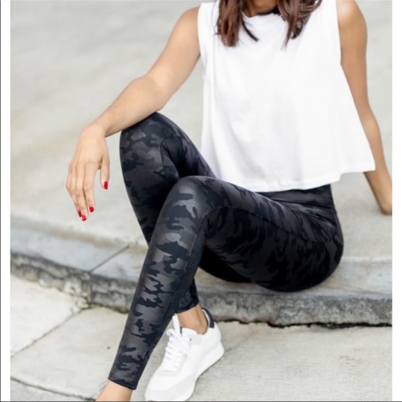 Spanx Faux Leather Camo Leggings - Picture 3 of 7